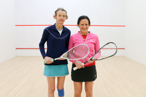 WO55 Match 5 Susan Pynegar vs Lynne Davies